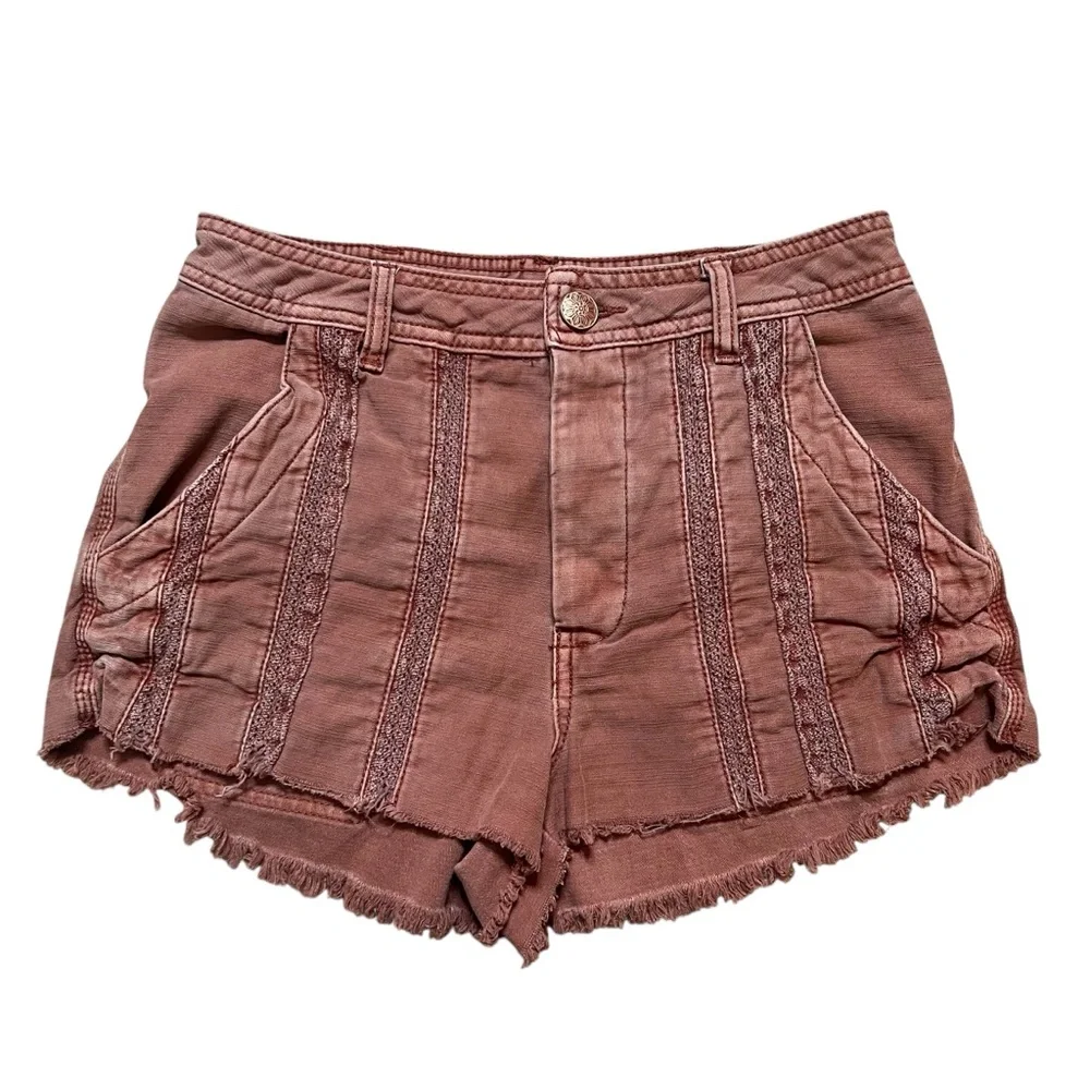 Free People Great Expectations lace trim shorts size 6